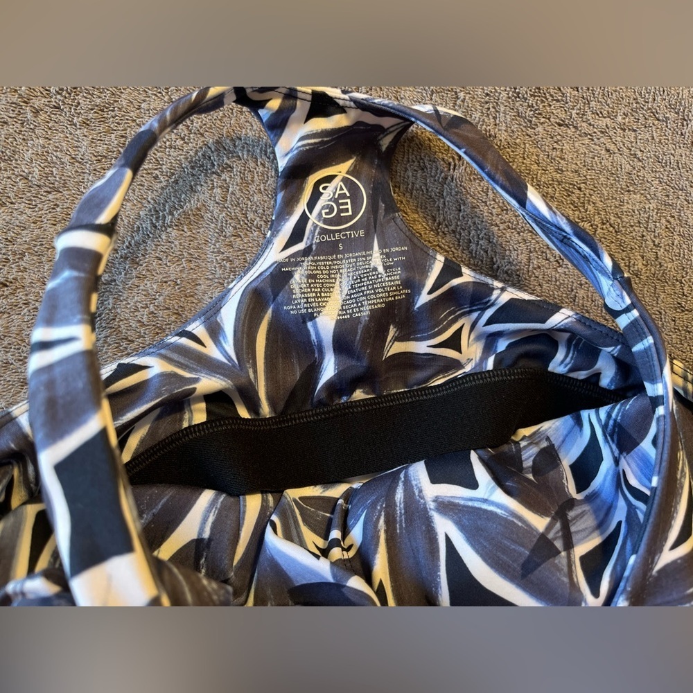 NEW Sage Collective Sports Bra and Leggings‎ Set Sage Leaf Print Size S - Picture 13 of 15